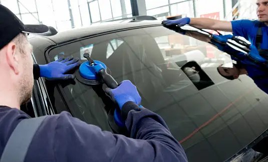 Windshield-Repair-Costa-Mesa-CA-Huntington-Beach-Mobile-Auto-Glass